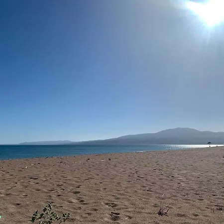 Boho Nomad Seaview Detached House 度假居