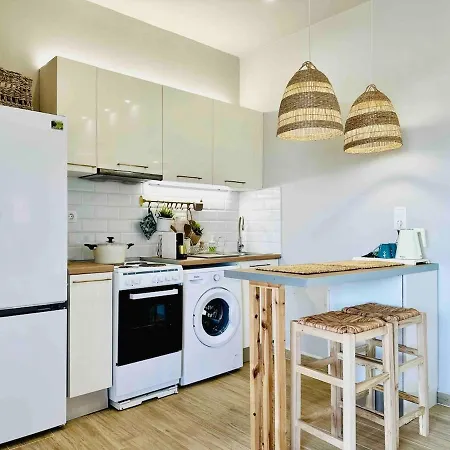 Boho Nomad Seaview Detached House *