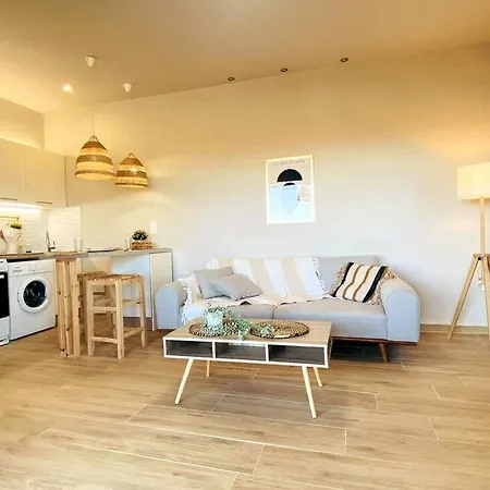 Boho Nomad Seaview Detached House Holiday home