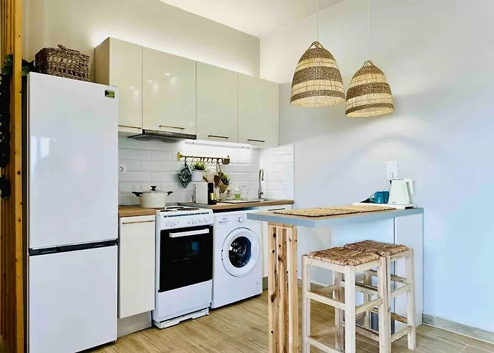 Boho Nomad Seaview Detached House *